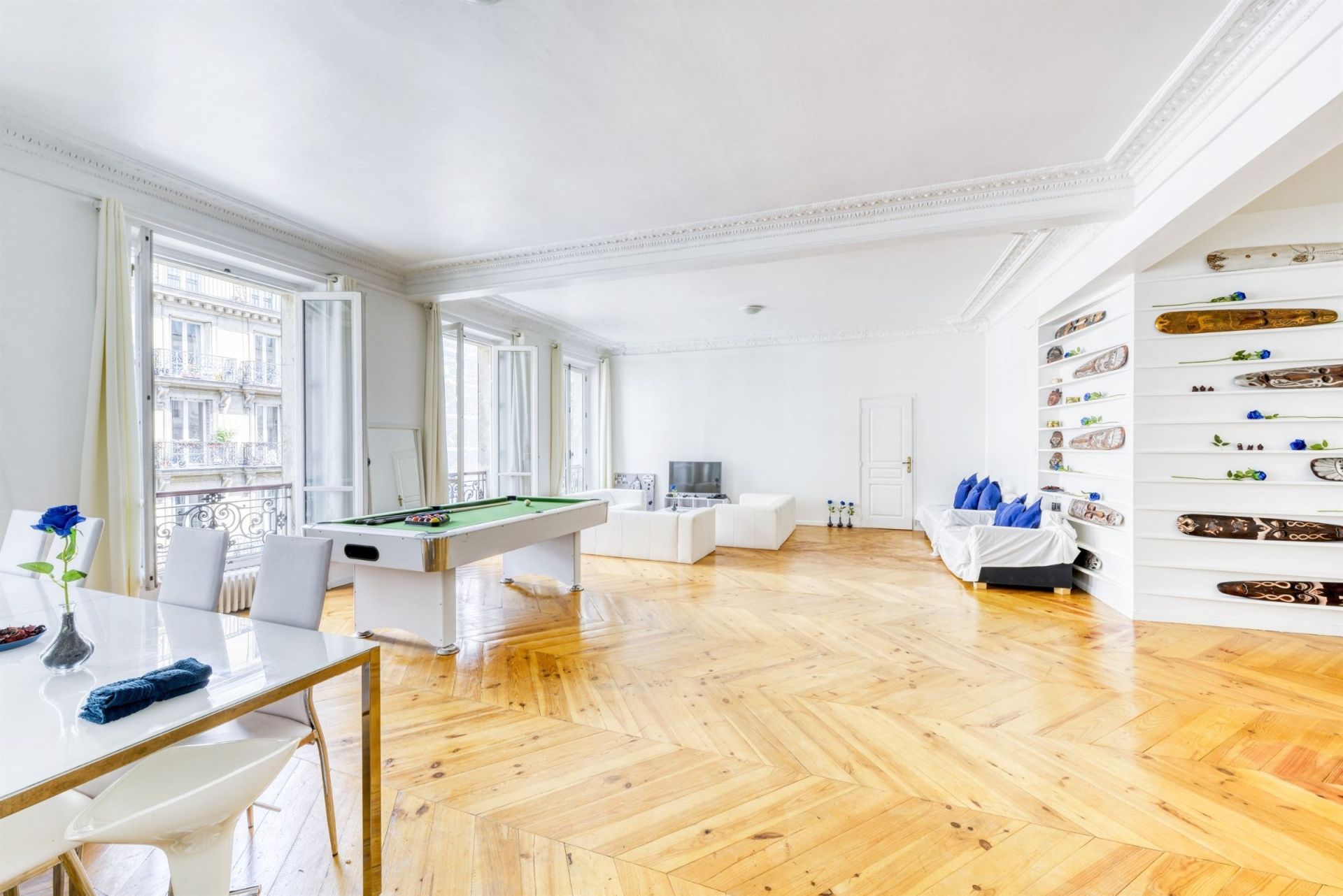luxury apartment 4 Rooms for sale on PARIS (75009)