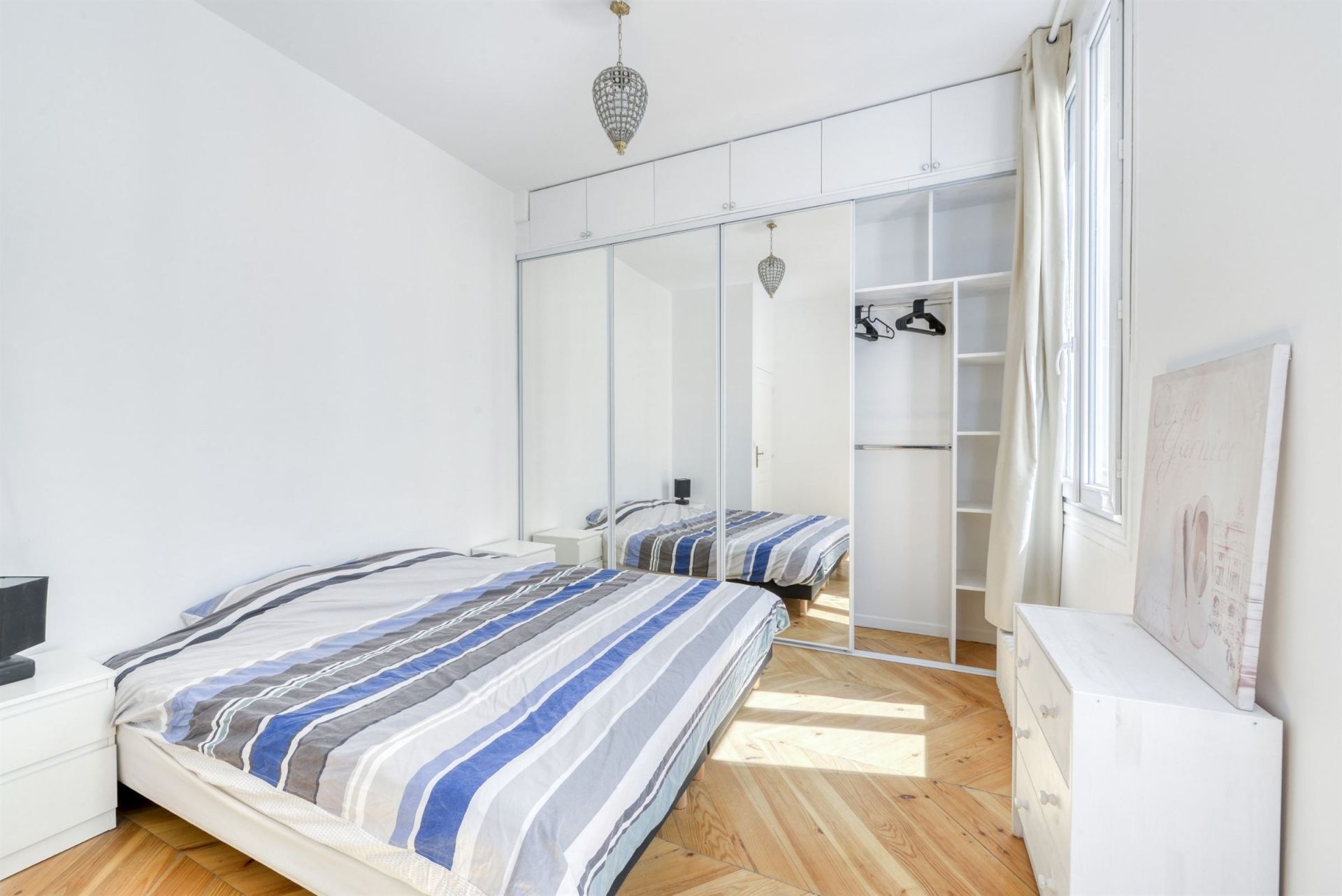 luxury apartment 4 Rooms for sale on PARIS (75009)