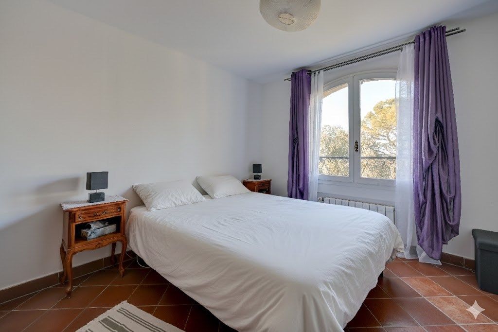 maison de luxe 8 Pièces en vente sur EGUILLES (13510)
