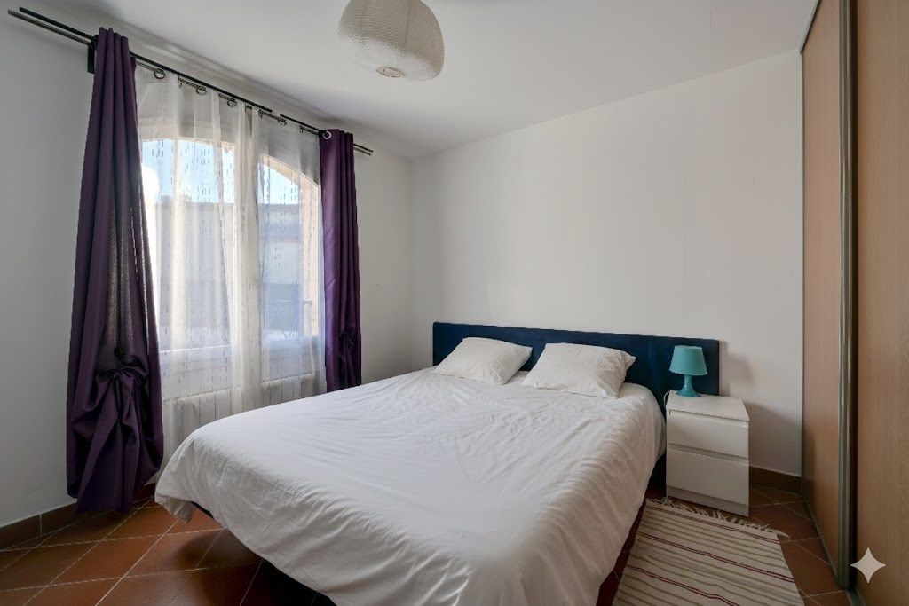 maison de luxe 8 Pièces en vente sur EGUILLES (13510)