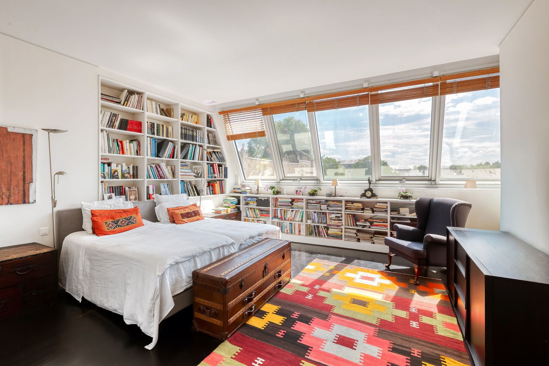 luxury apartment 6 Rooms for sale on PARIS (75007)