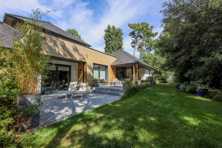 luxury house 7 Rooms for sale on STELLA (62780)