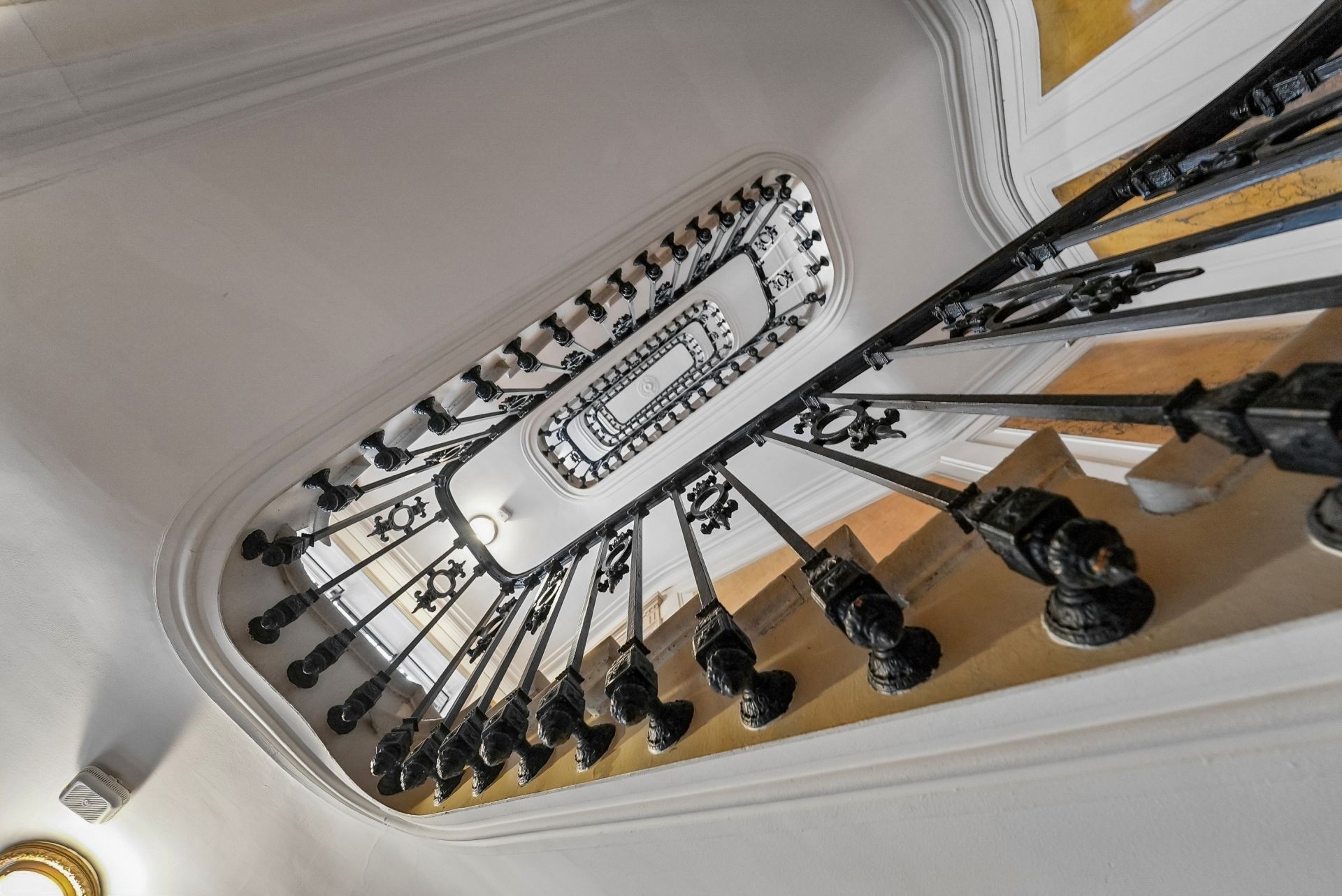 luxury apartment 2 Rooms for sale on PARIS (75009)