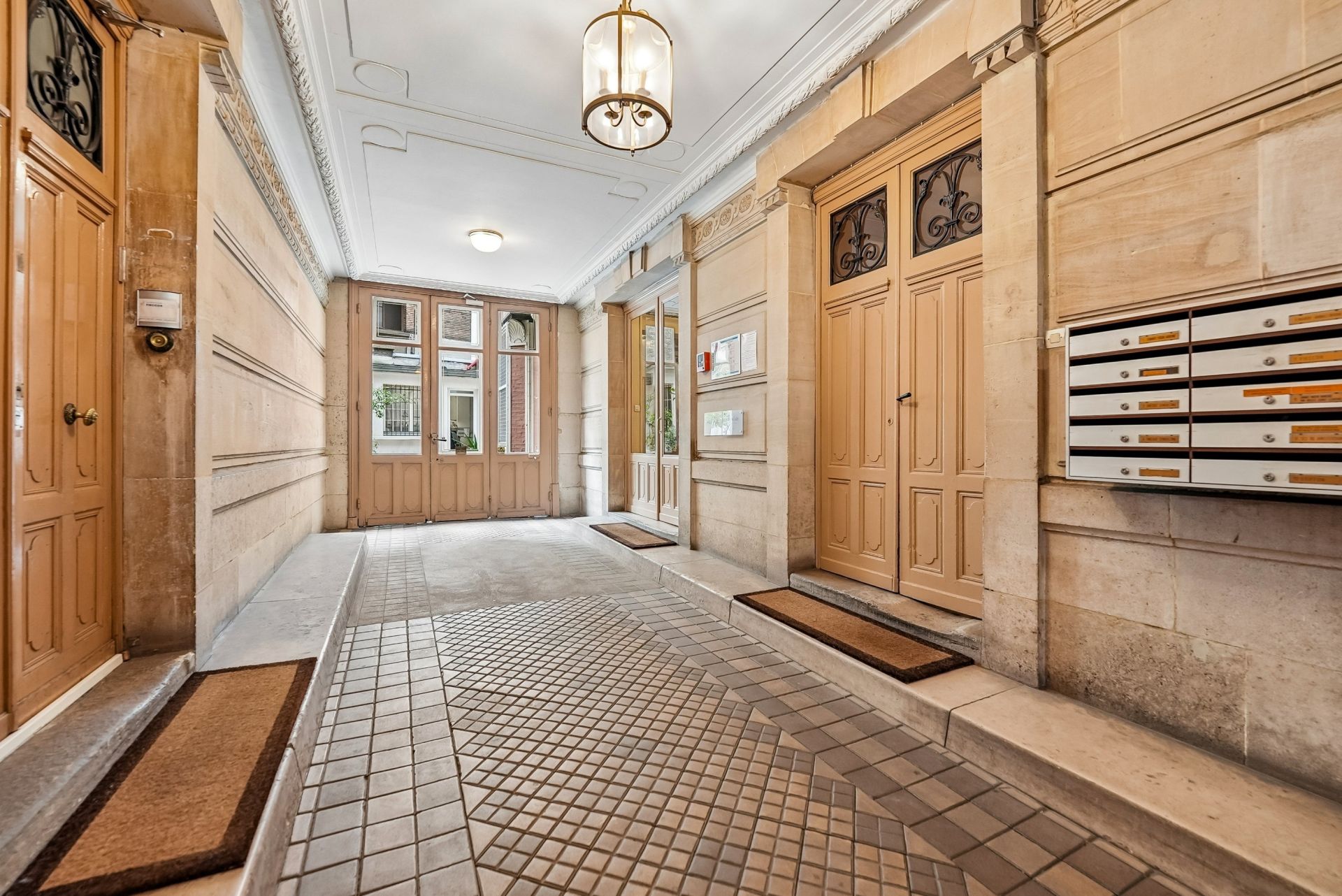 luxury apartment 2 Rooms for sale on PARIS (75009)