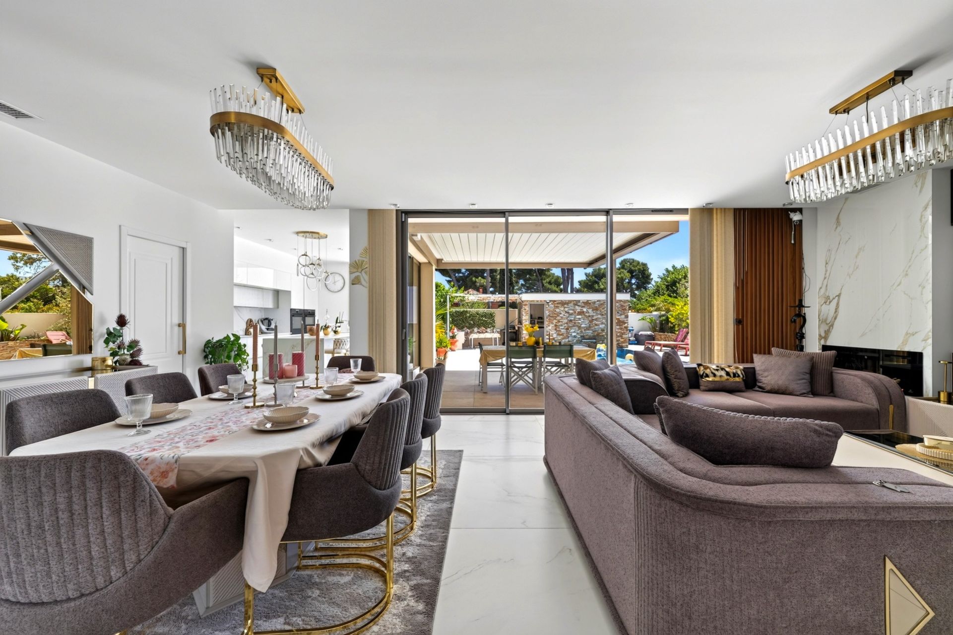 villa de luxe 8 Pièces en vente sur MARSEILLE (13012)