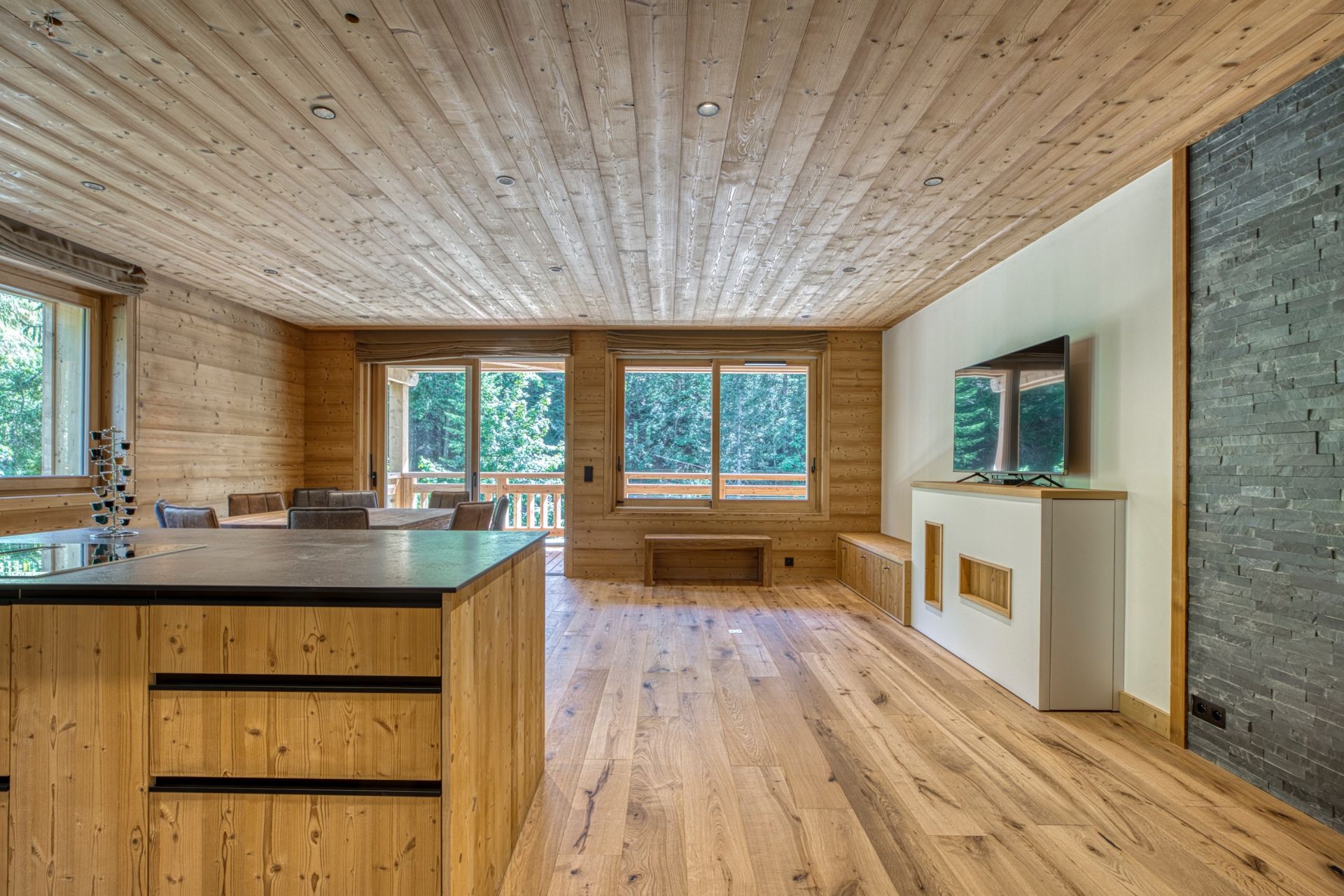 luxury chalet 5 Rooms for sale on LE GRAND BORNAND (74450)