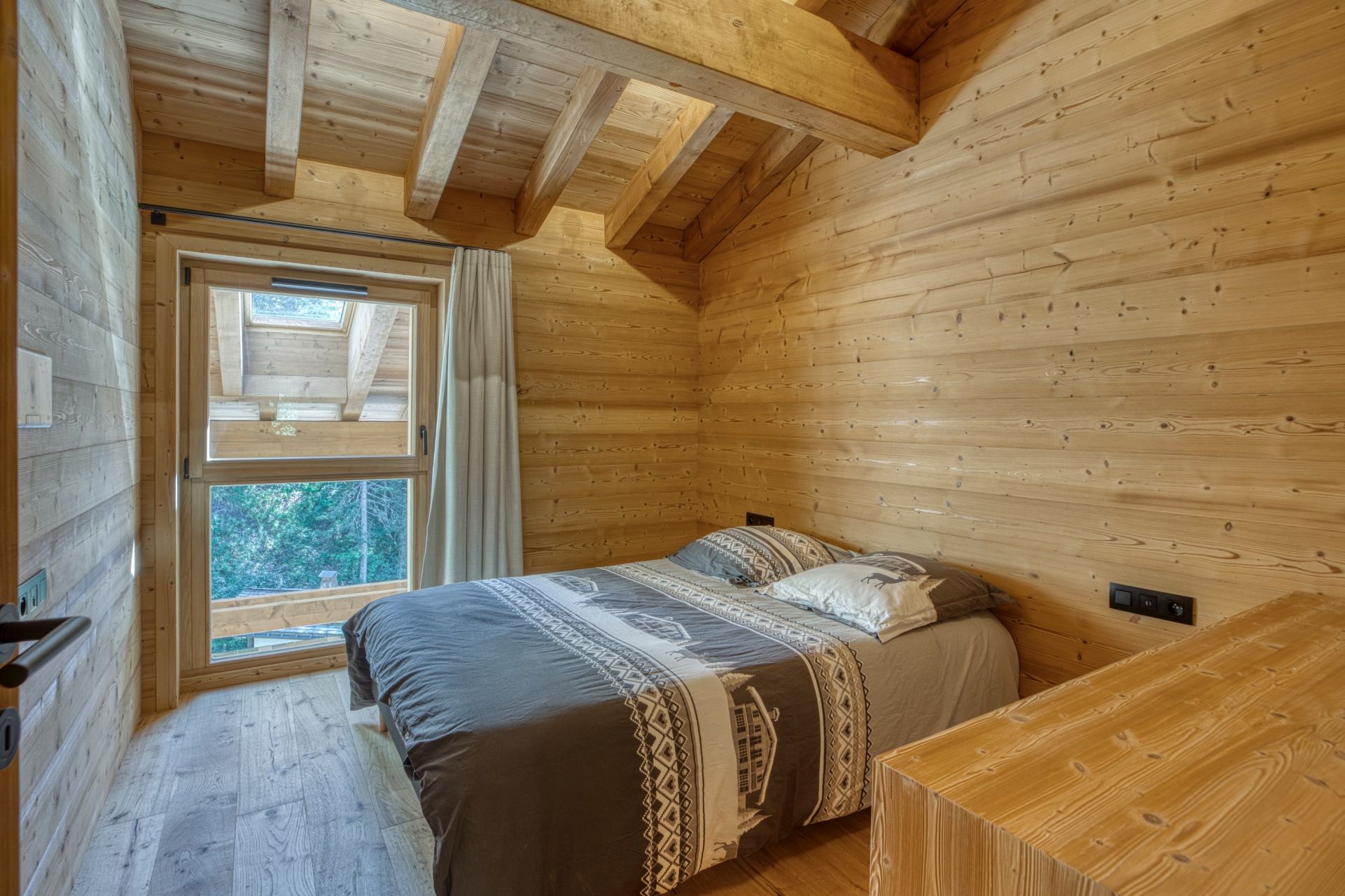 luxury chalet 5 Rooms for sale on LE GRAND BORNAND (74450)