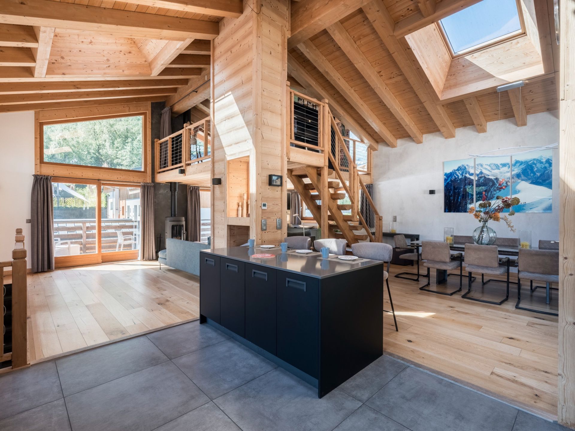luxury chalet 6 Rooms for sale on CHAMONIX MONT BLANC (74400)