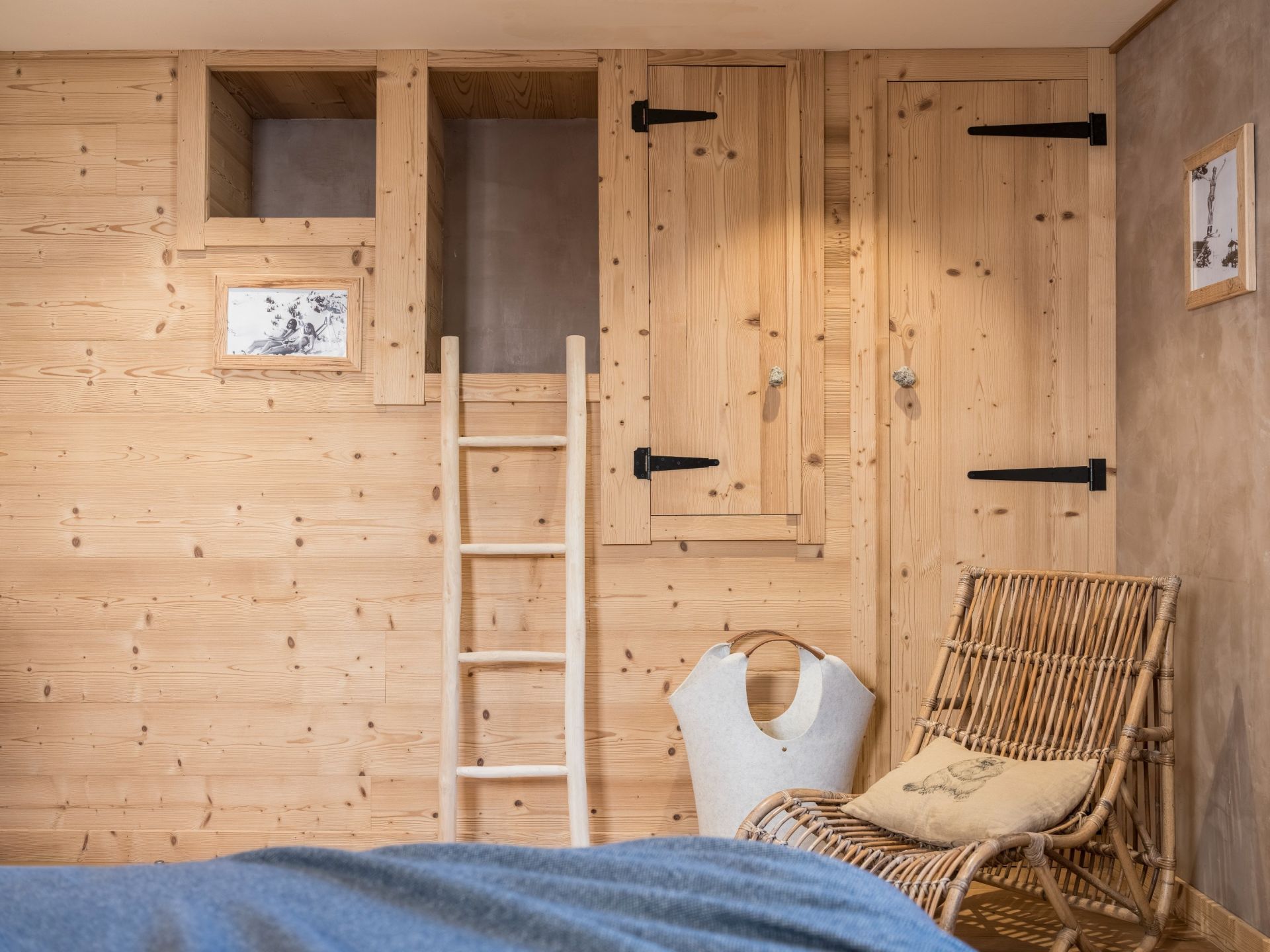 luxury chalet 6 Rooms for sale on CHAMONIX MONT BLANC (74400)