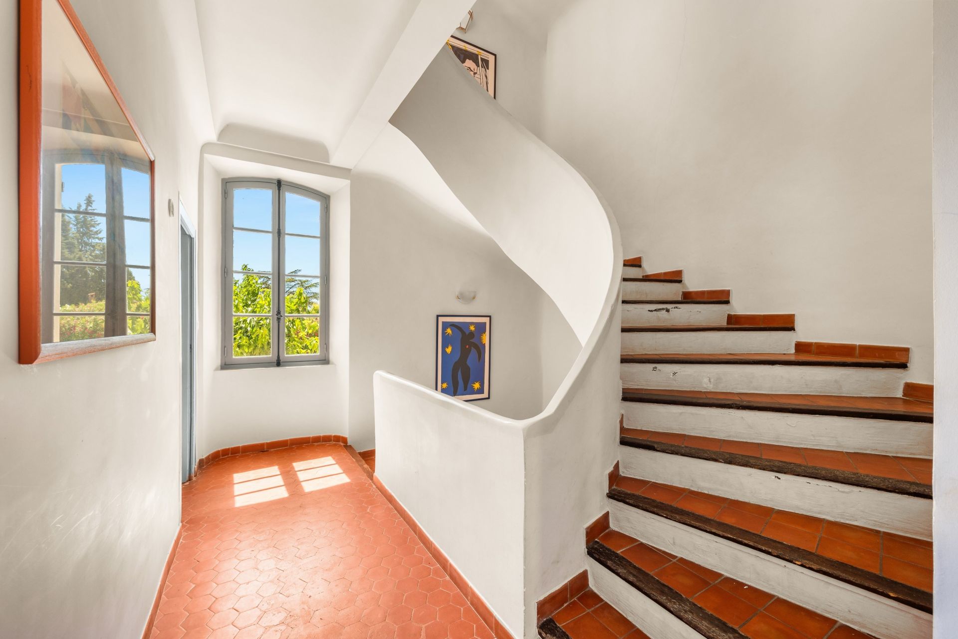townhouse 7 Rooms for sale on VILLECROZE (83690)