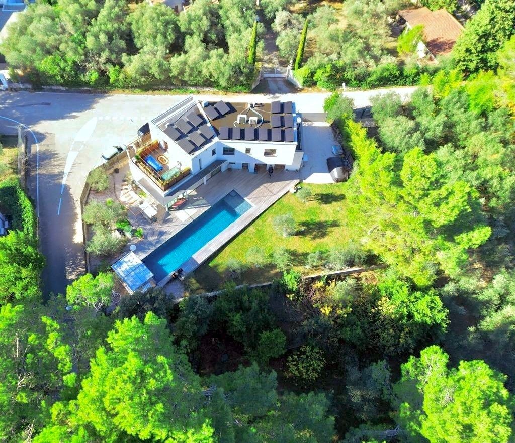 luxury house 7 Rooms for sale on MONTPELLIER (34000)