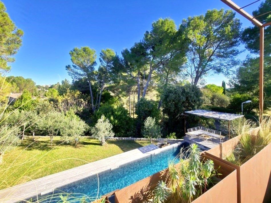 luxury house 7 Rooms for sale on MONTPELLIER (34000)