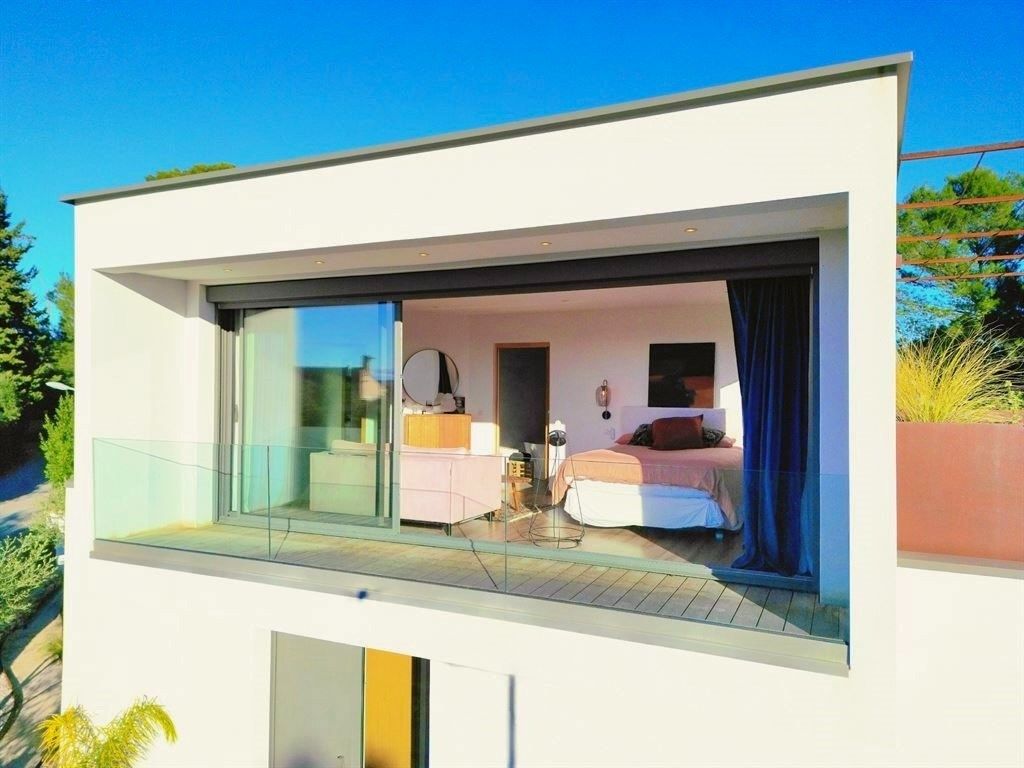 luxury house 7 Rooms for sale on MONTPELLIER (34000)
