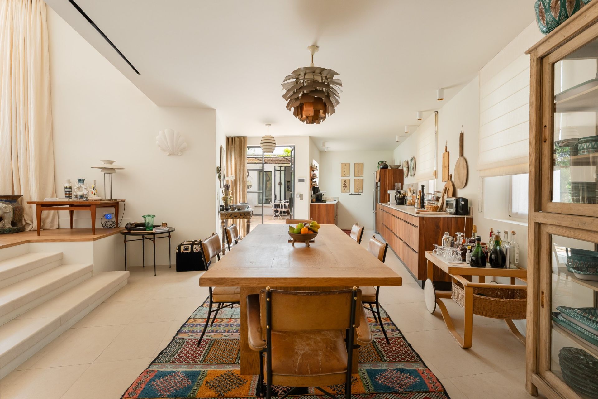 luxury house 9 Rooms for sale on AIGUES MORTES (30220)
