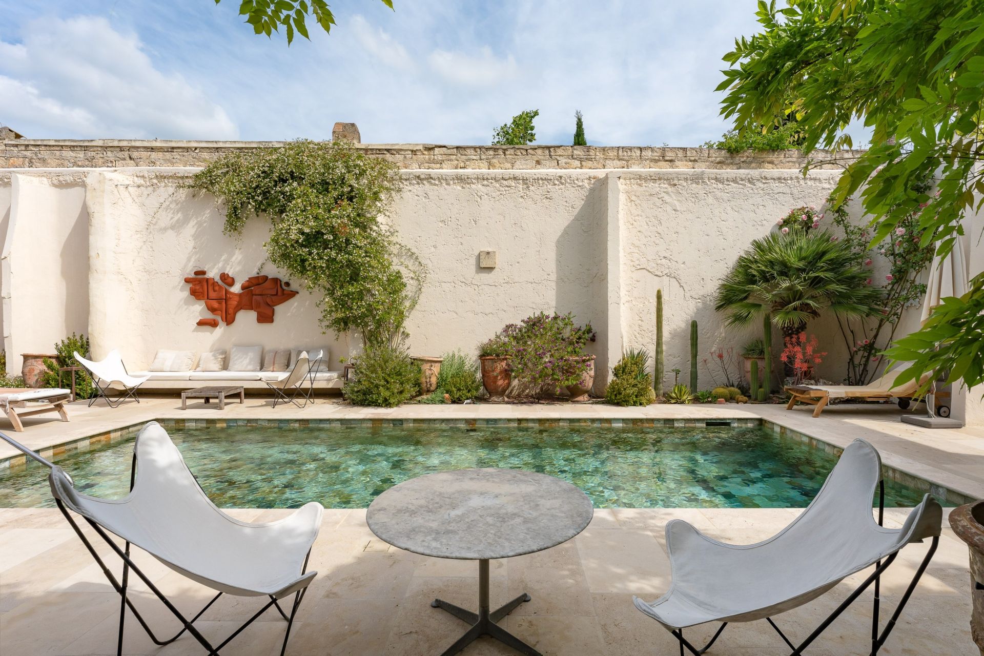 luxury house 9 Rooms for sale on AIGUES MORTES (30220)