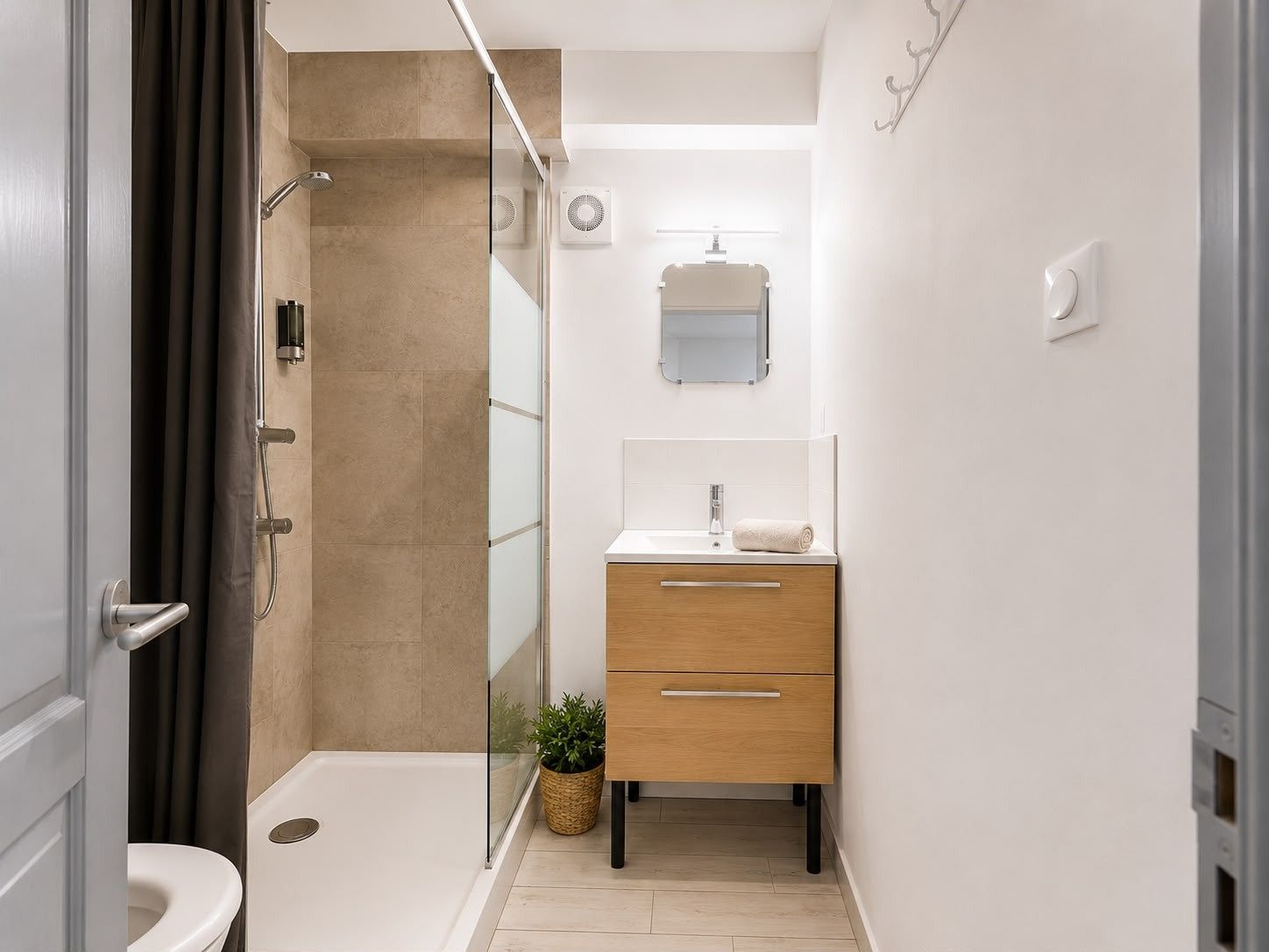 luxury house 5 Rooms for sale on LE CAP D AGDE (34300)