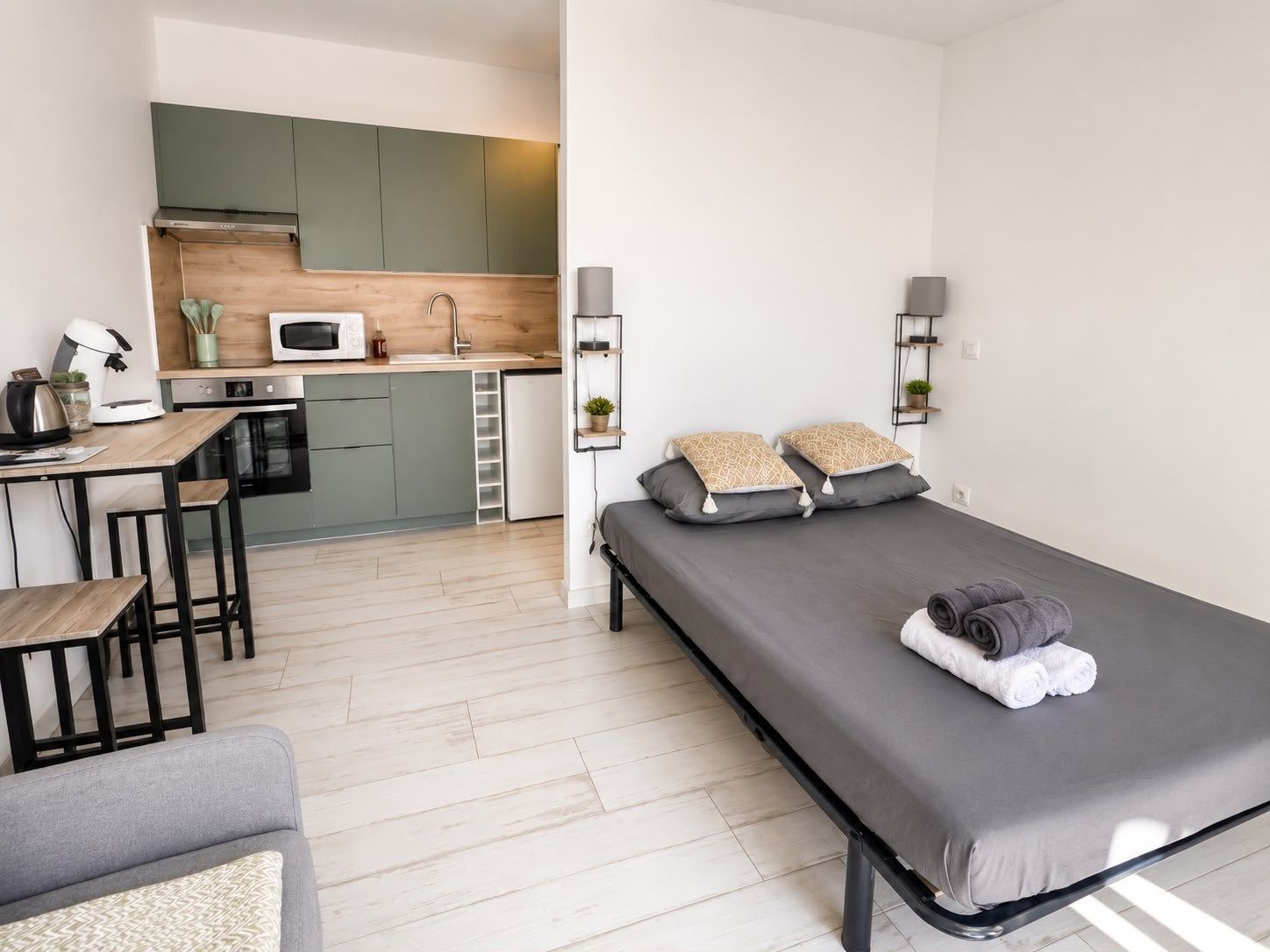 luxury house 5 Rooms for sale on LE CAP D AGDE (34300)