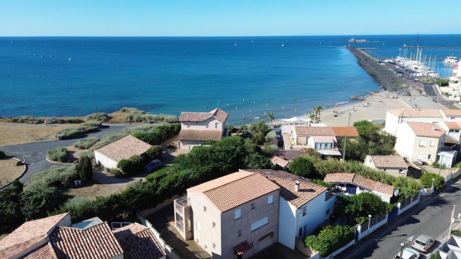luxury house 5 Rooms for sale on LE CAP D AGDE (34300)