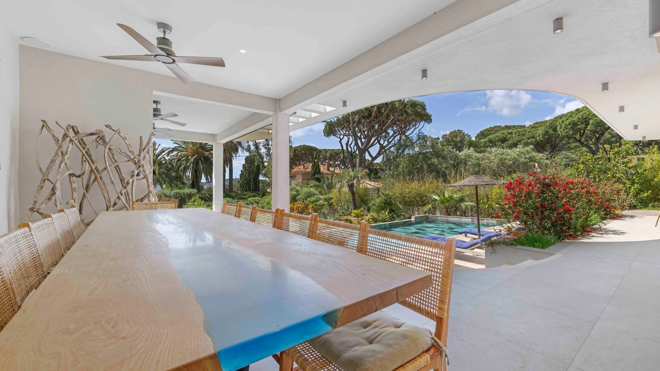 maison contemporaine 9 Pièces en vente sur STE MAXIME (83120)