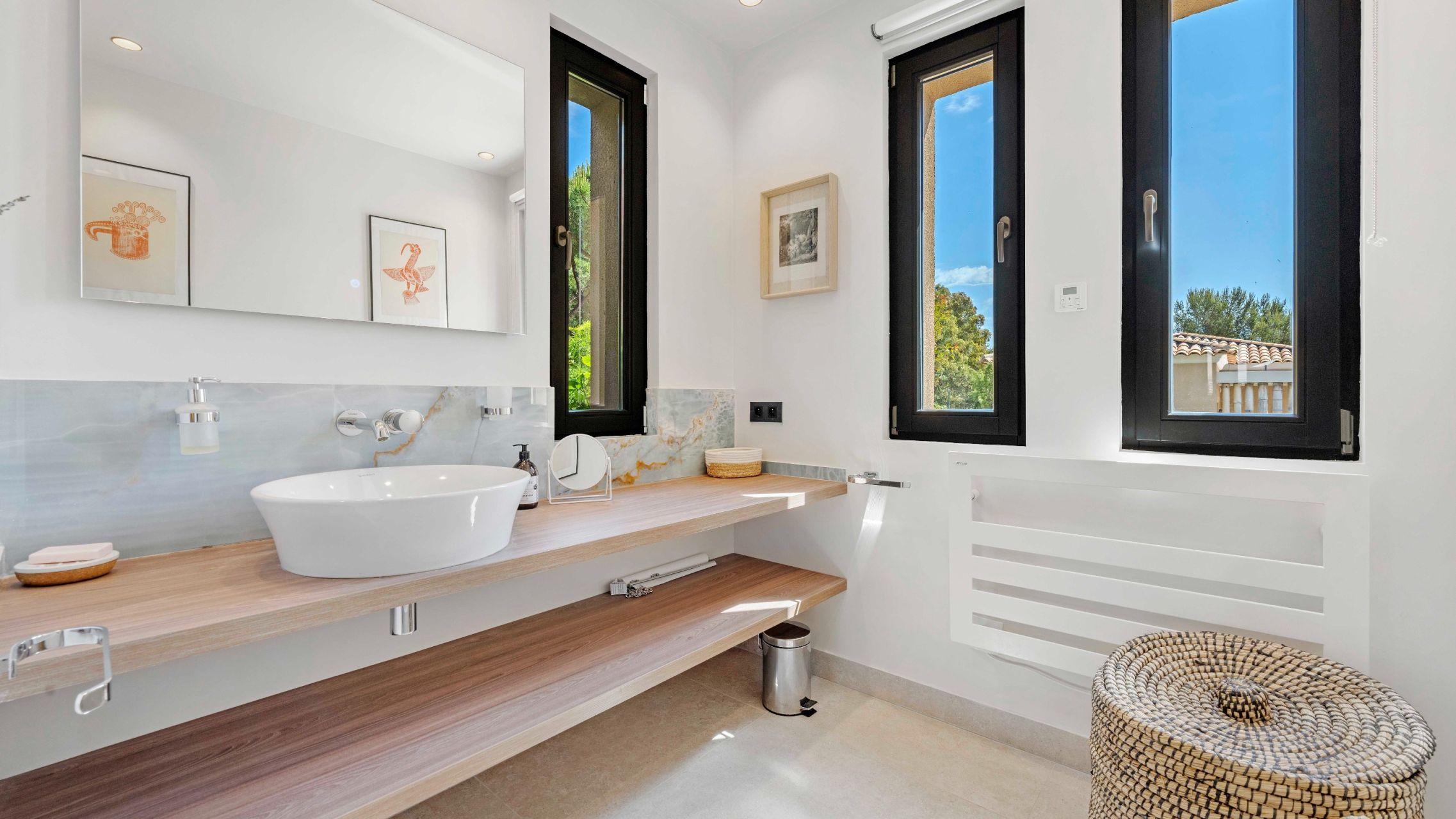 maison contemporaine 9 Pièces en vente sur STE MAXIME (83120)