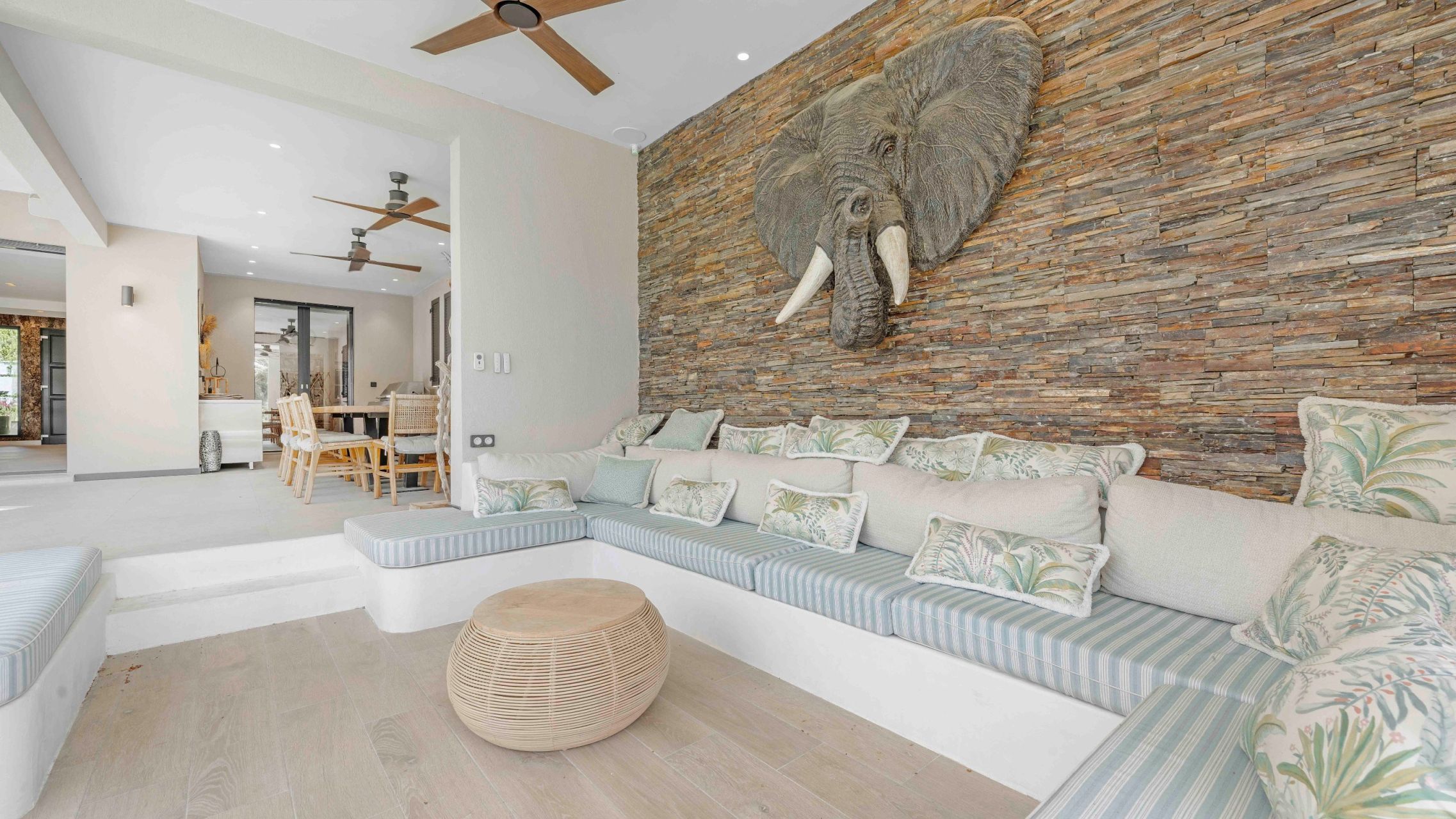 maison contemporaine 9 Pièces en vente sur STE MAXIME (83120)