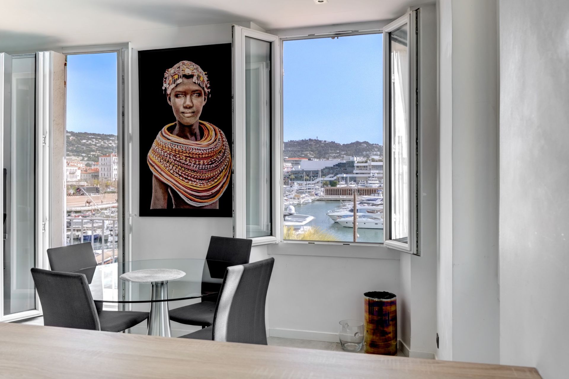luxury apartment 3 Rooms for sale on CANNES (06400)