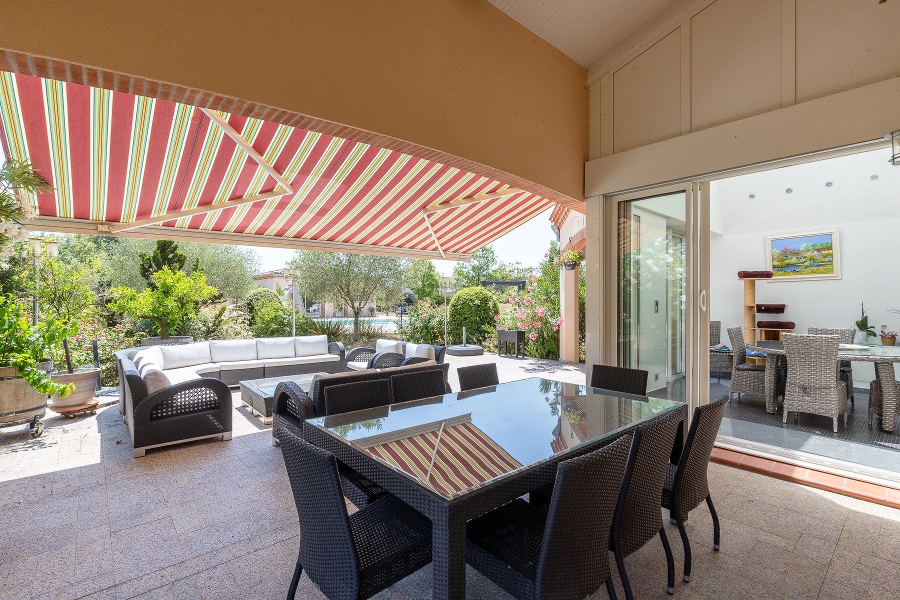 luxury house 9 Rooms for sale on LAVAUR (81500)