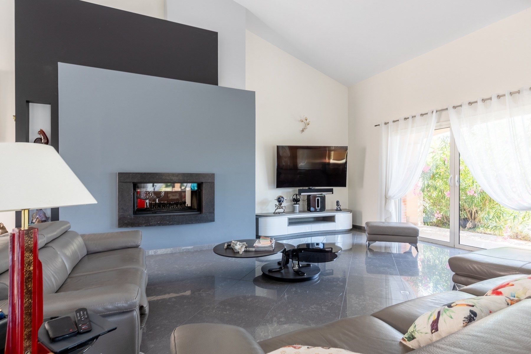 luxury house 9 Rooms for sale on LAVAUR (81500)