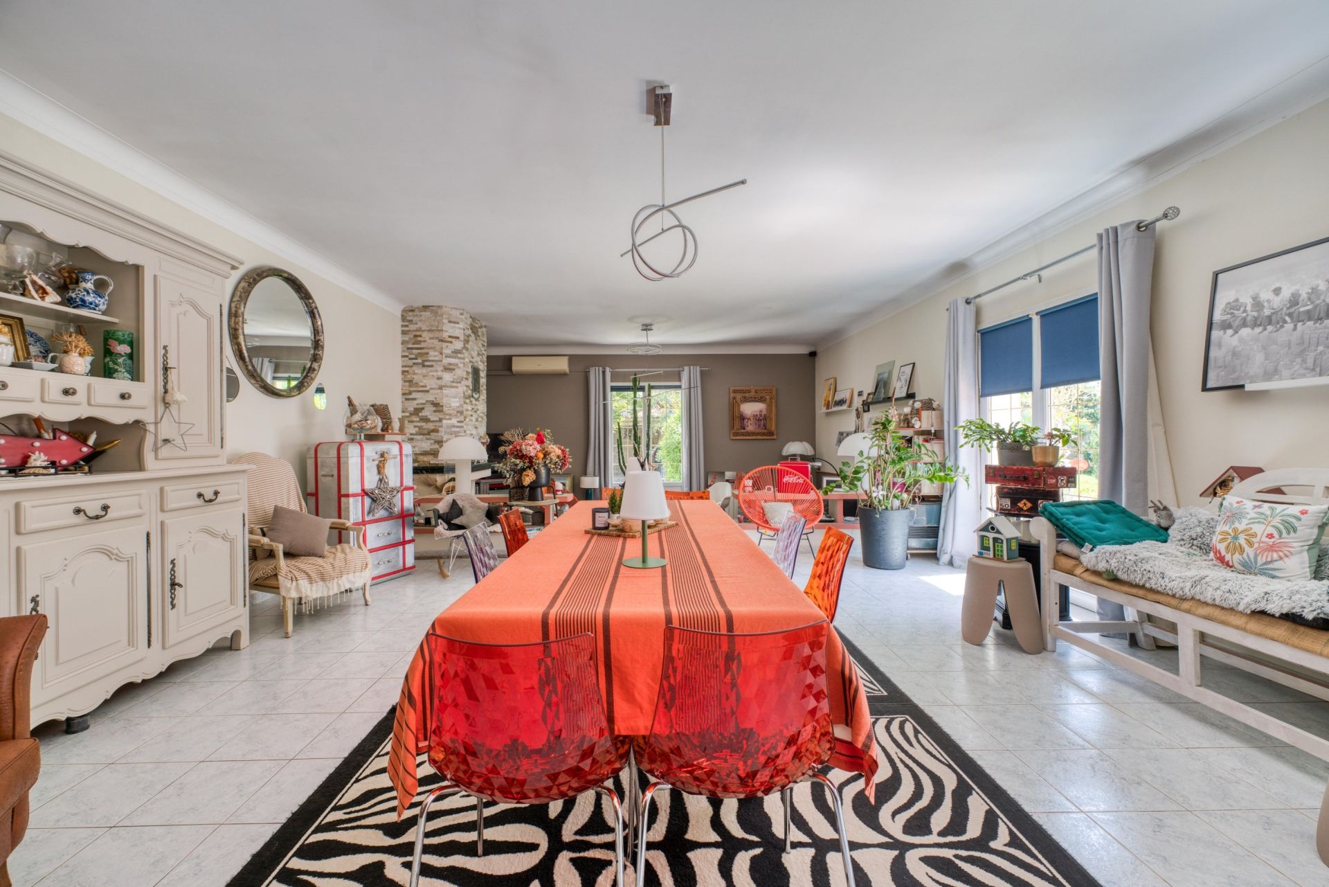 luxury house 11 Rooms for sale on LE CHATEAU D OLERON (17480)