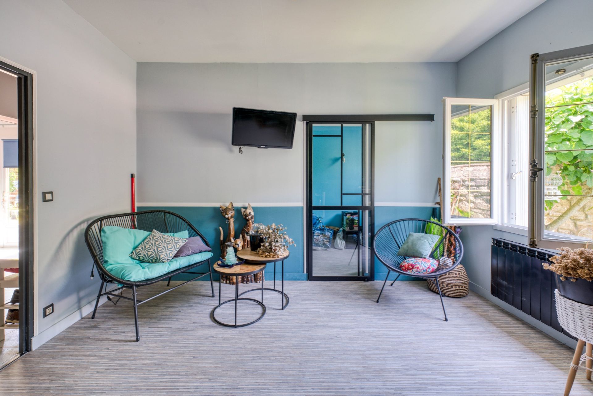 luxury house 11 Rooms for sale on LE CHATEAU D OLERON (17480)