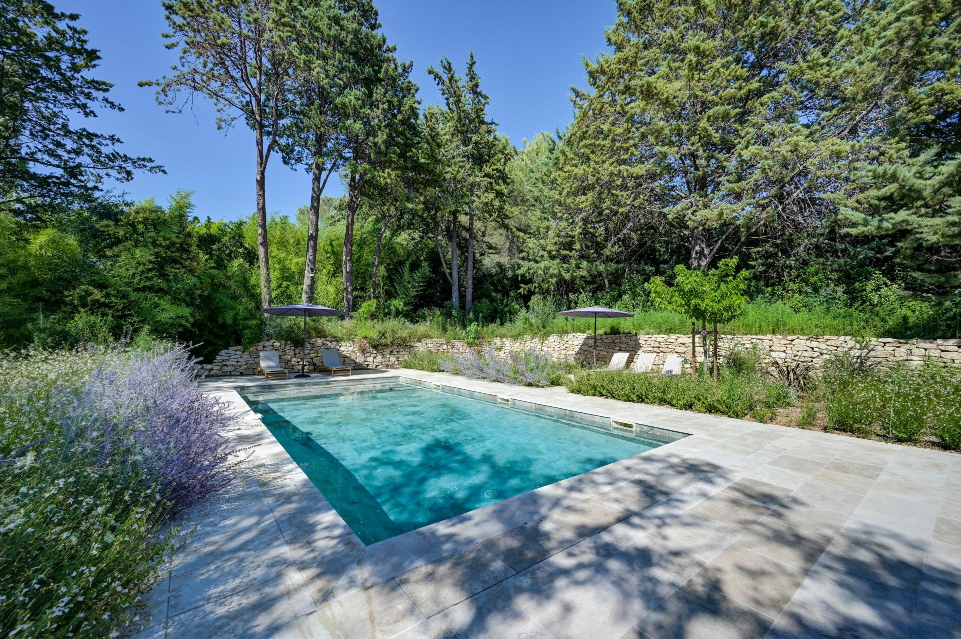 luxury house 7 Rooms for sale on AIX EN PROVENCE (13100)