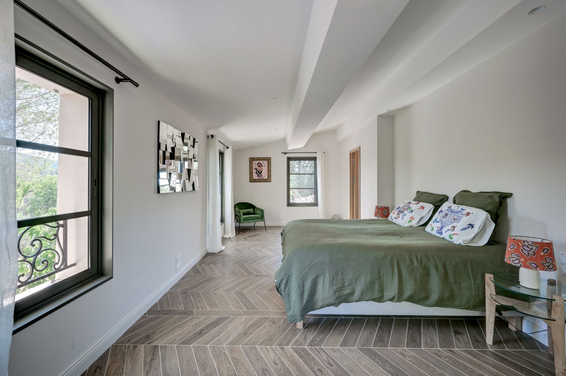 luxury house 7 Rooms for sale on AIX EN PROVENCE (13100)