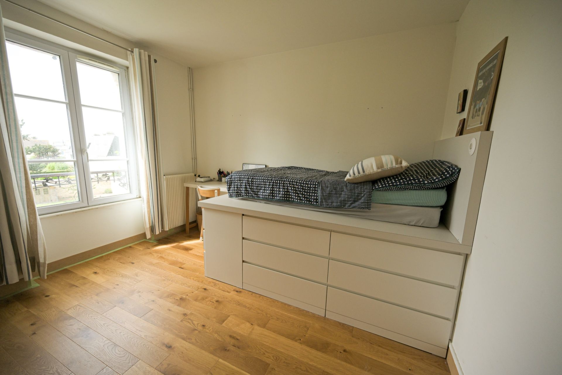 luxury house 7 Rooms for sale on BERNIERES SUR MER (14990)