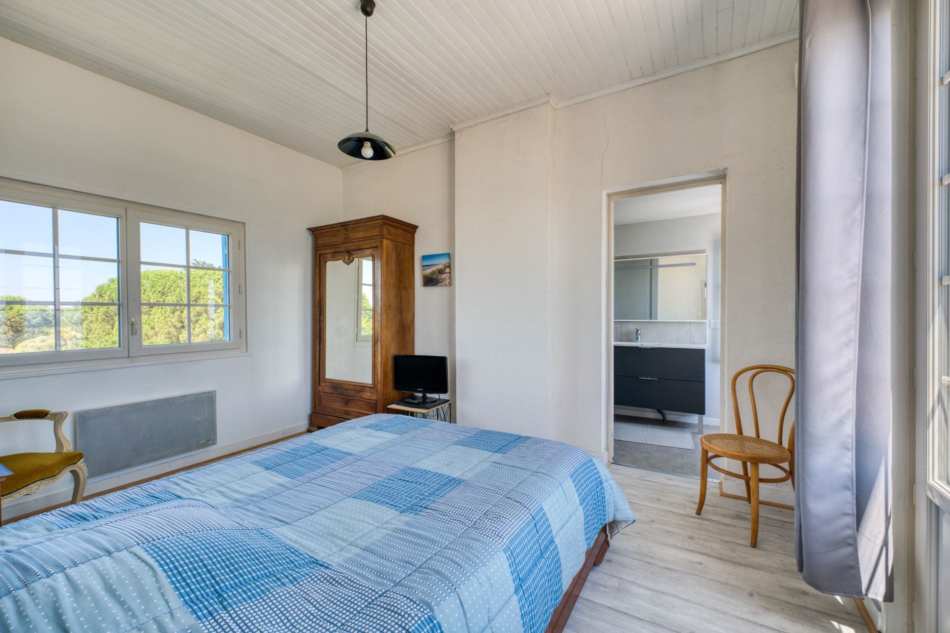 luxury house 6 Rooms for sale on ST DENIS D OLERON (17650)