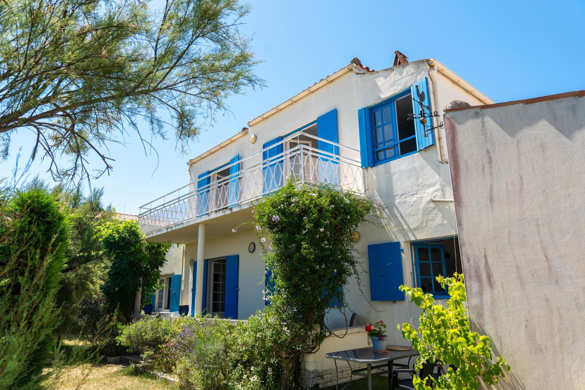 luxury house 6 Rooms for sale on ST DENIS D OLERON (17650)