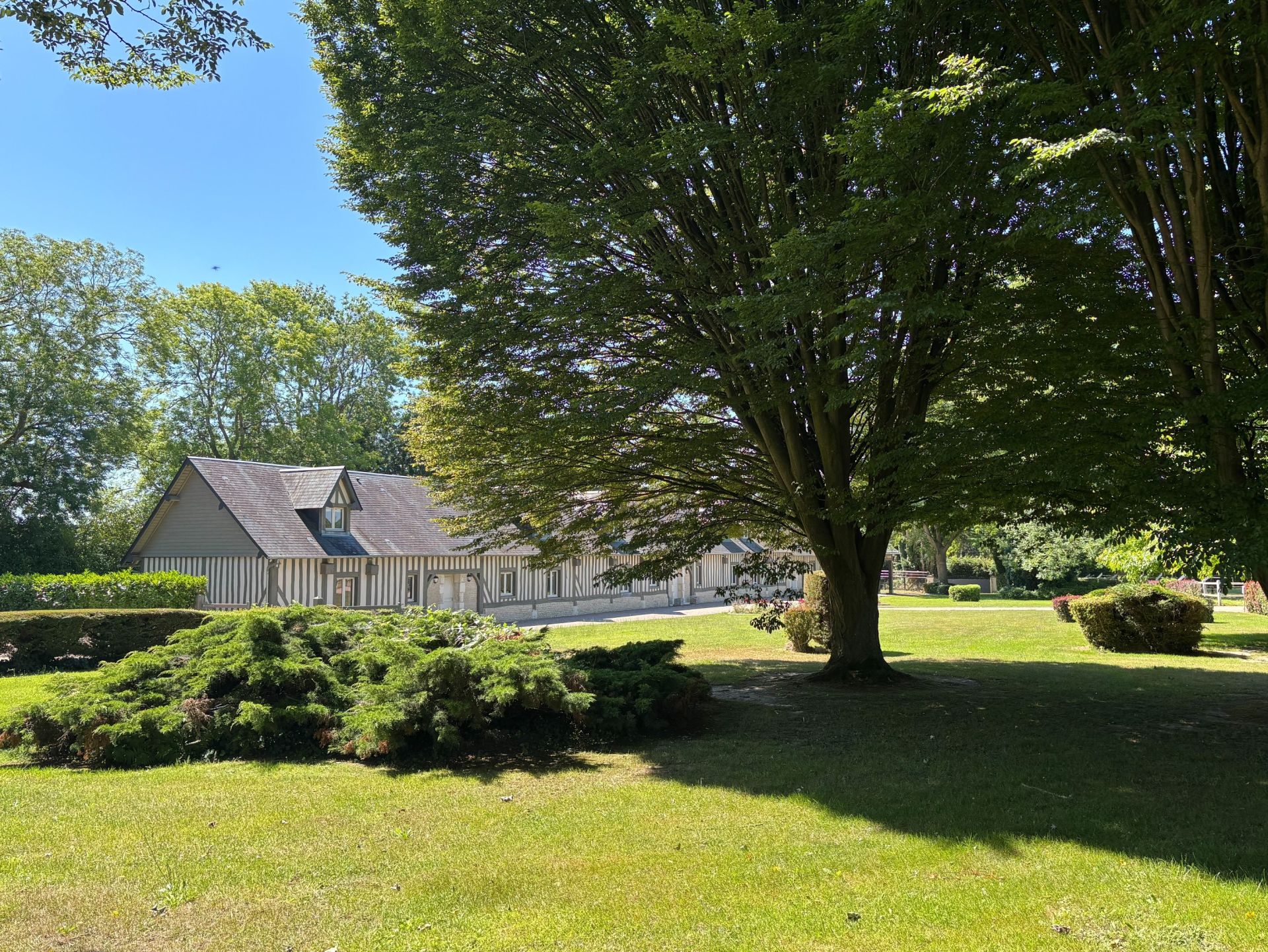 equestrian property 28 Rooms for sale on VAUVILLE (14800)