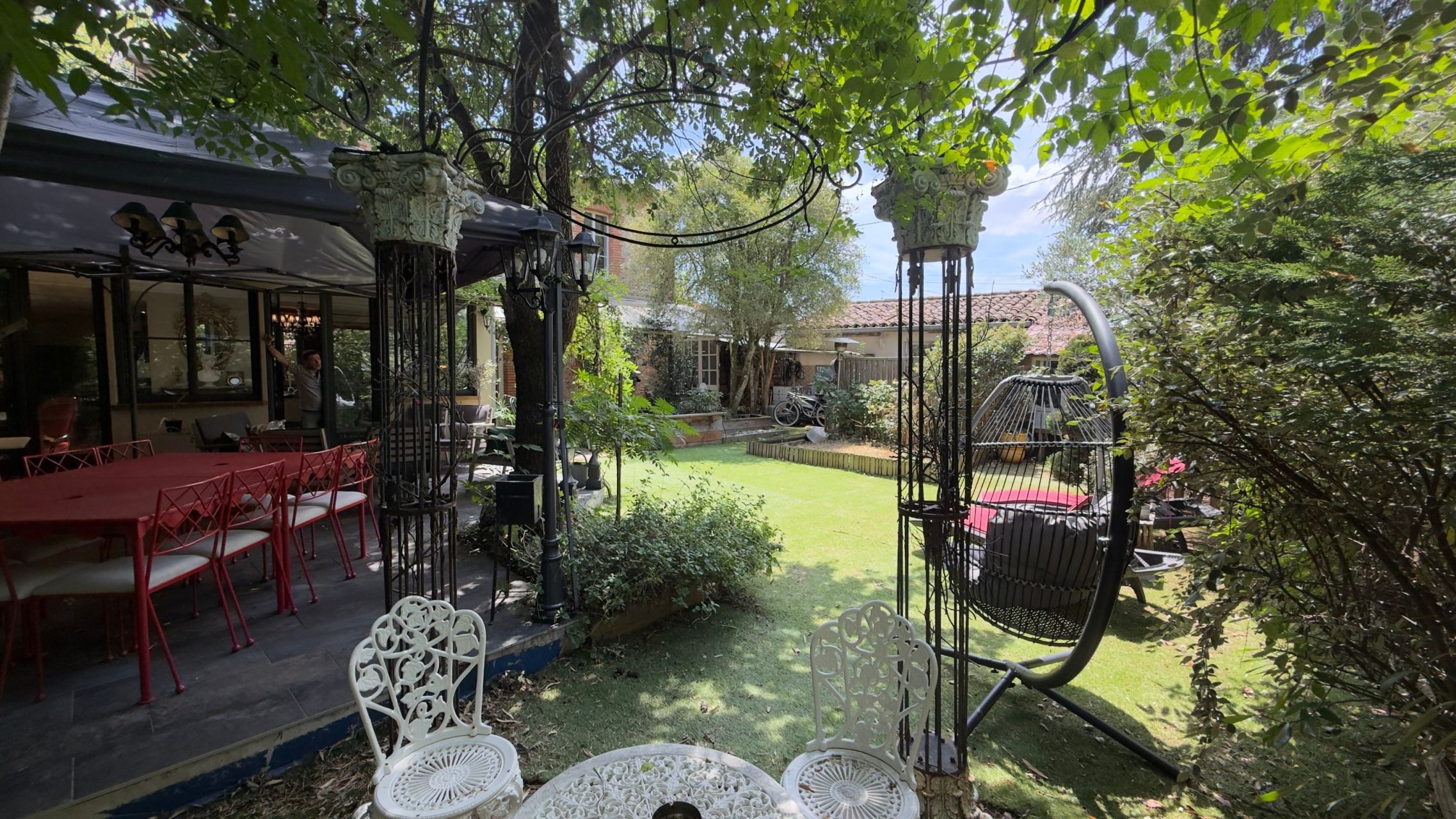 luxury house 6 Rooms for sale on LAVAUR (81500)