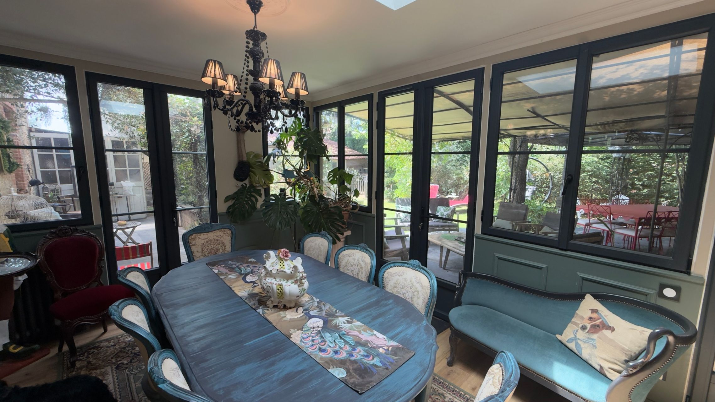 luxury house 6 Rooms for sale on LAVAUR (81500)