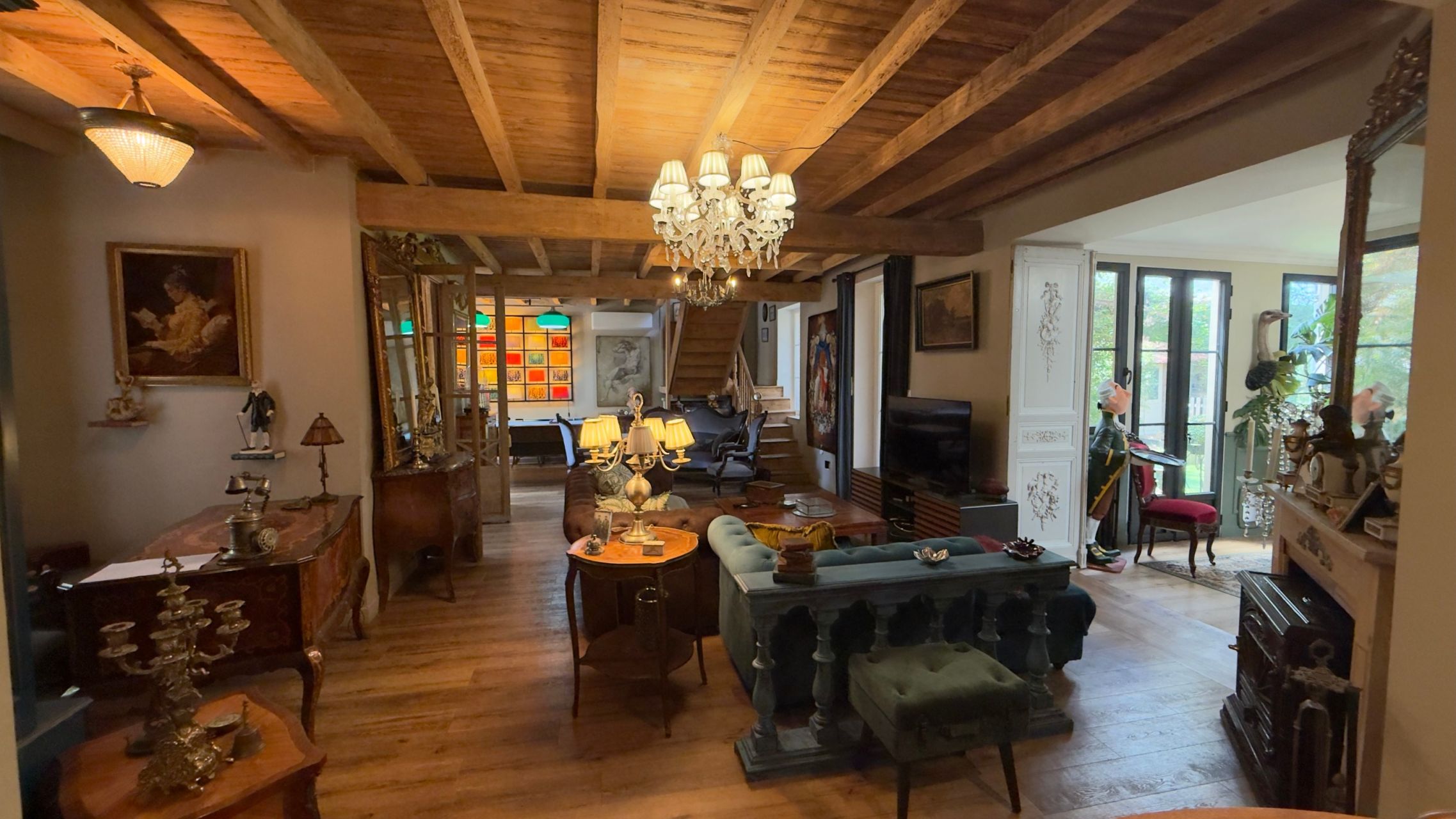 luxury house 6 Rooms for sale on LAVAUR (81500)