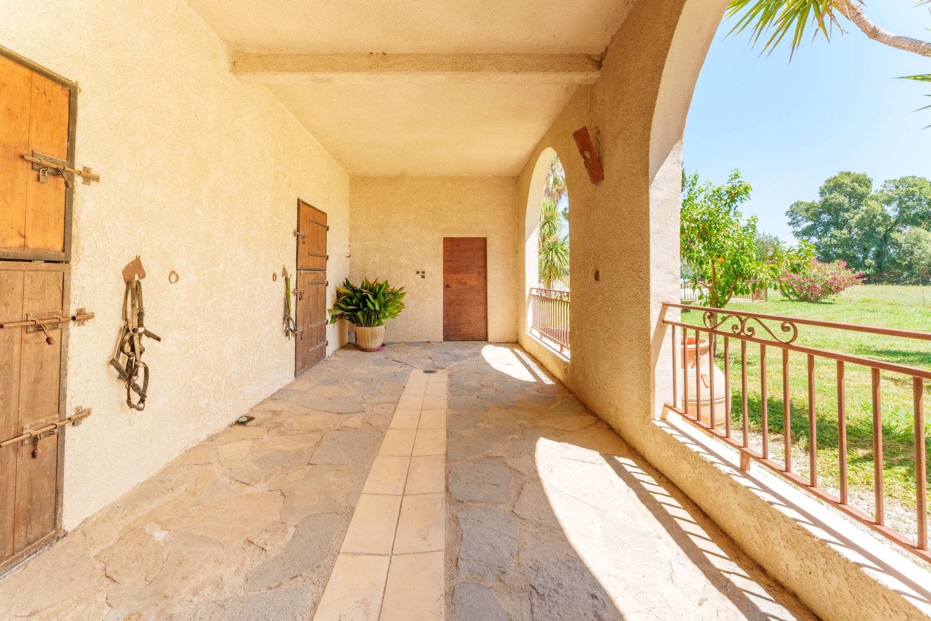 equestrian property 6 Rooms for sale on MONTPELLIER (34000)