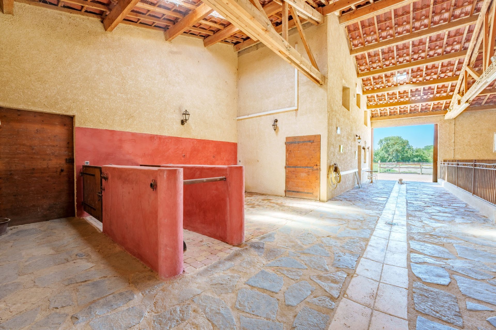 equestrian property 6 Rooms for sale on MONTPELLIER (34000)