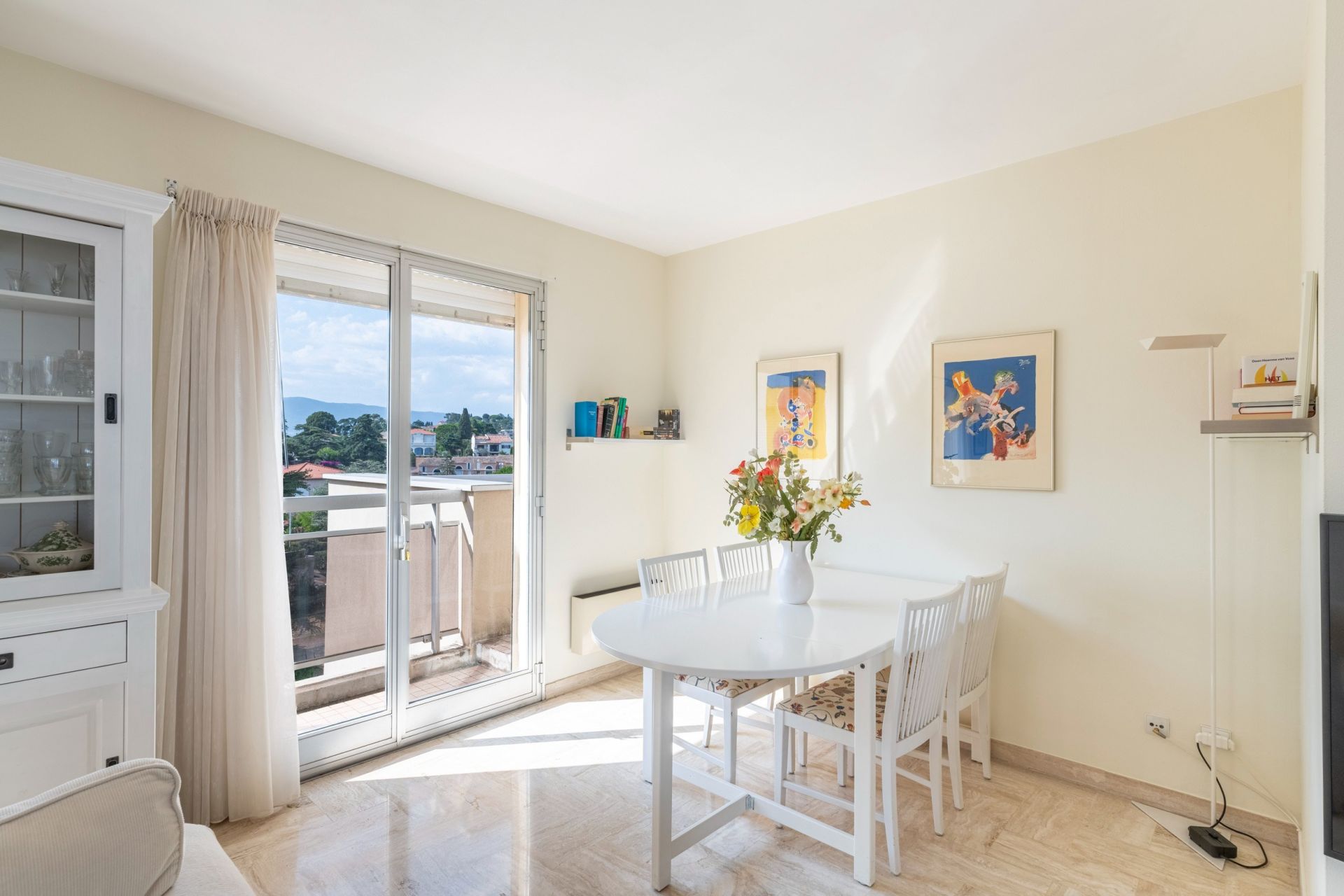 luxury apartment 3 Rooms for sale on NICE (06000)
