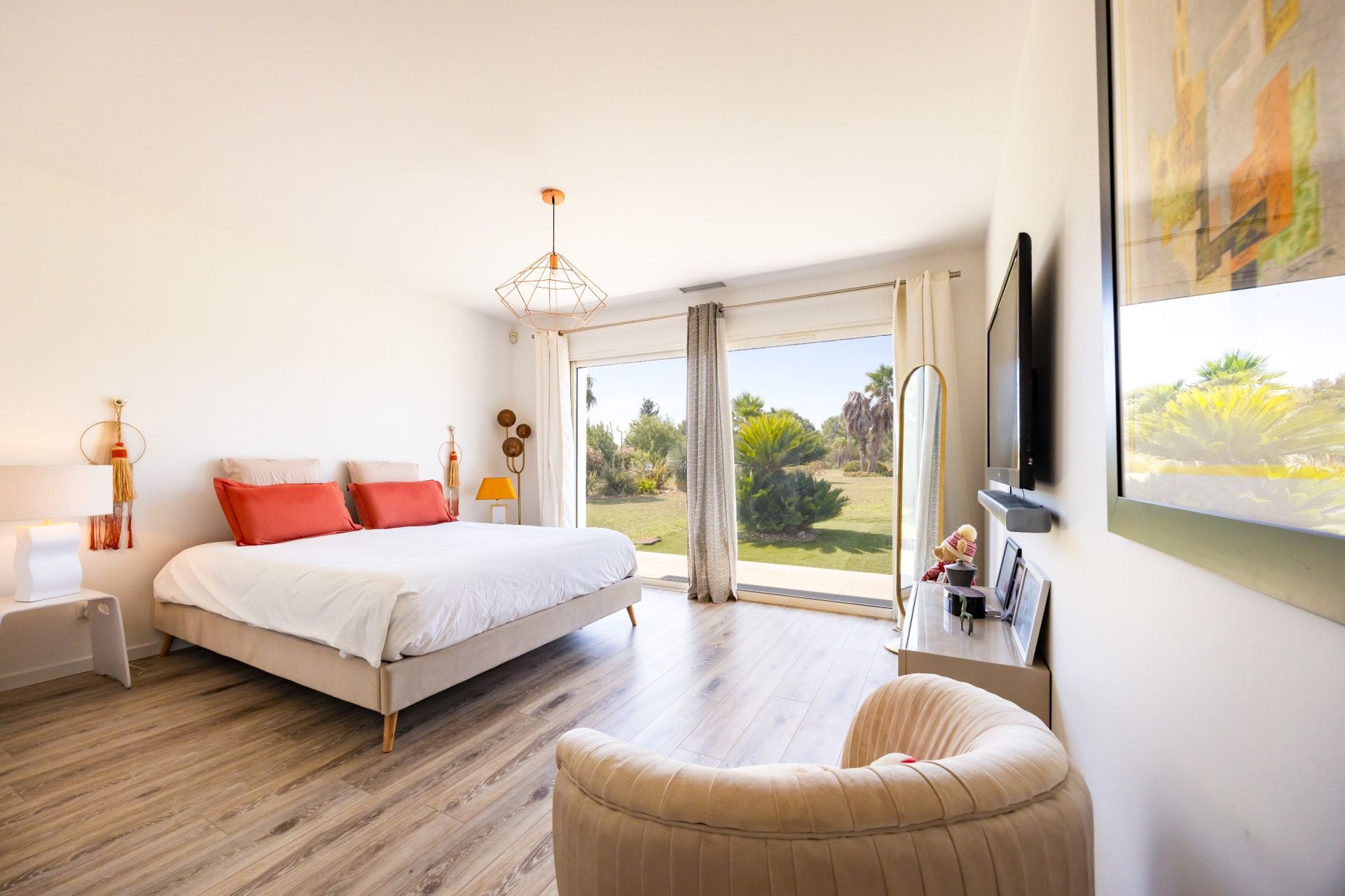 luxury house 6 Rooms for sale on PERPIGNAN (66000)