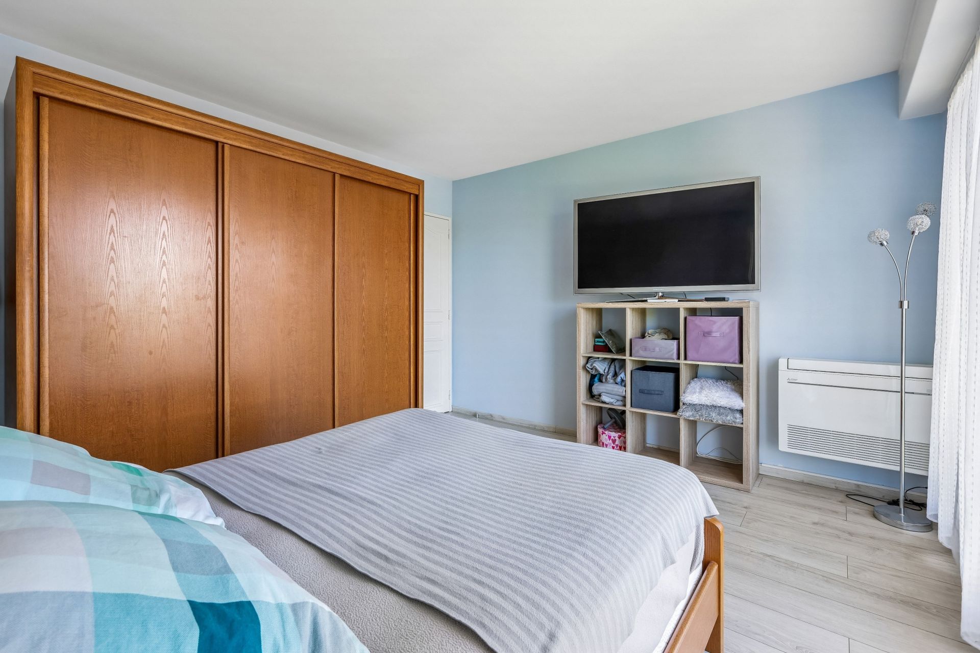 luxury apartment 6 Rooms for sale on MAISONS LAFFITTE (78600)