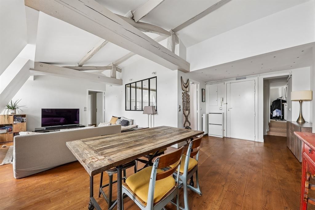 luxury apartment 4 Rooms for sale on PARIS (75003)