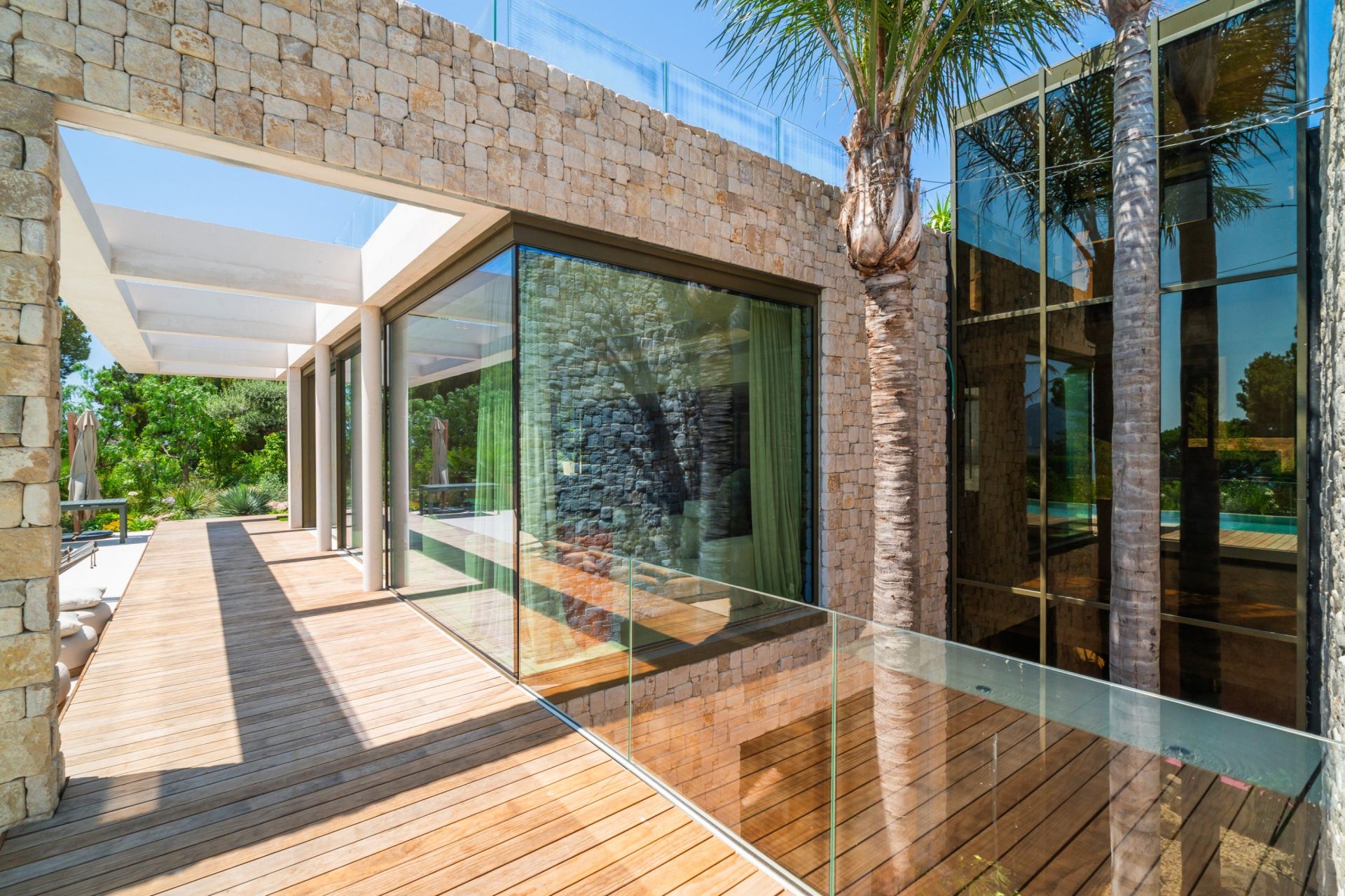 architect's house 8 Rooms for rent on MARSEILLE (13007)