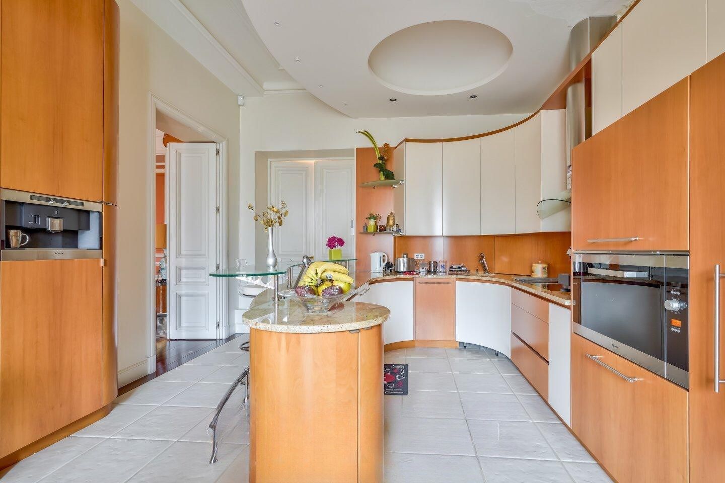 luxury apartment 5 Rooms for sale on PARIS (75016)