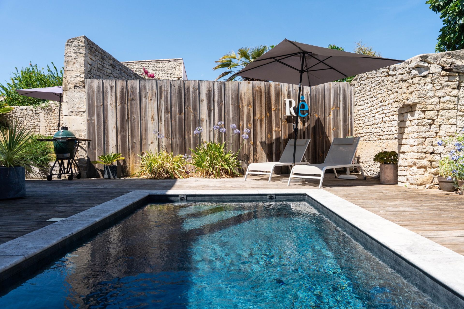 luxury house 7 Rooms for sale on STE MARIE DE RE (17740)