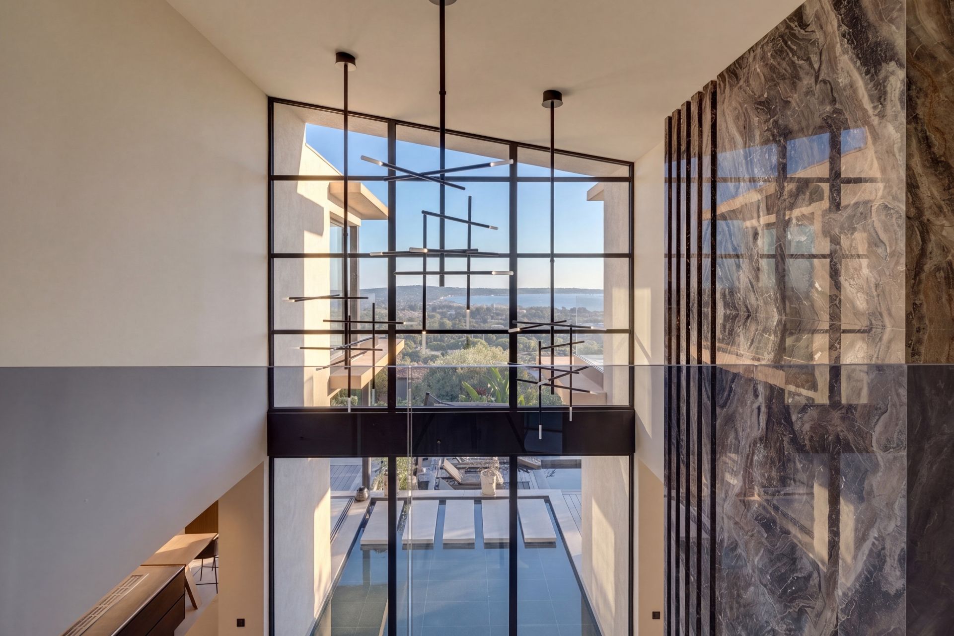 luxury villa 7 Rooms for sale on VALLAURIS (06220)