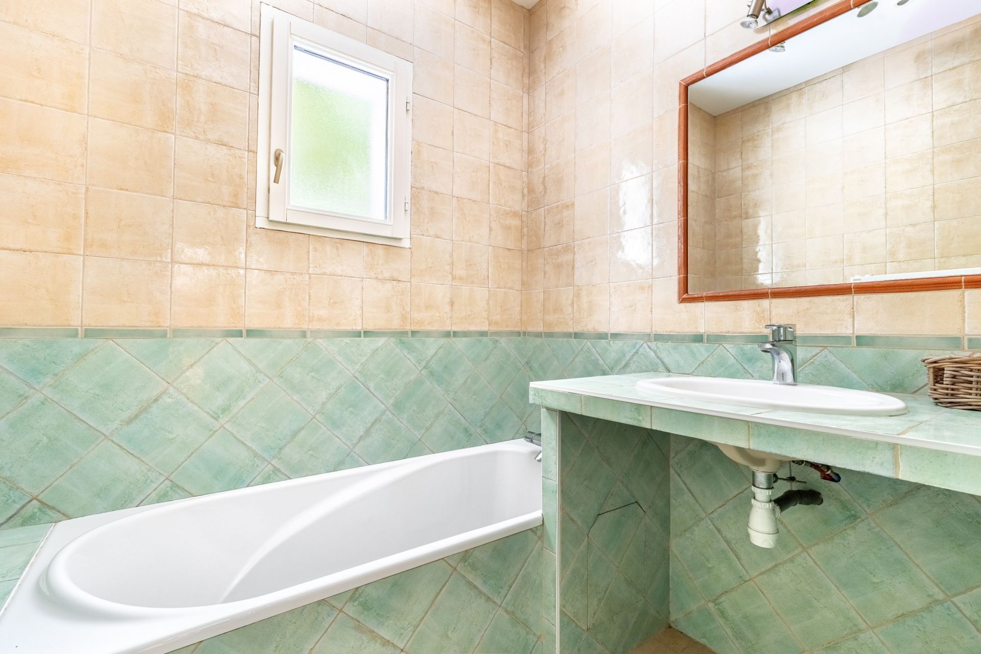 luxury house 7 Rooms for sale on PYLA SUR MER (33115)
